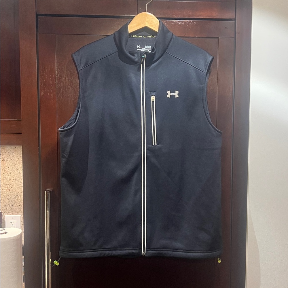 UNDER ARMOUR MENS FULL ZIP VEST XL RUN FITTED ALL SEASON BLACK ACTIVE SIZE XL